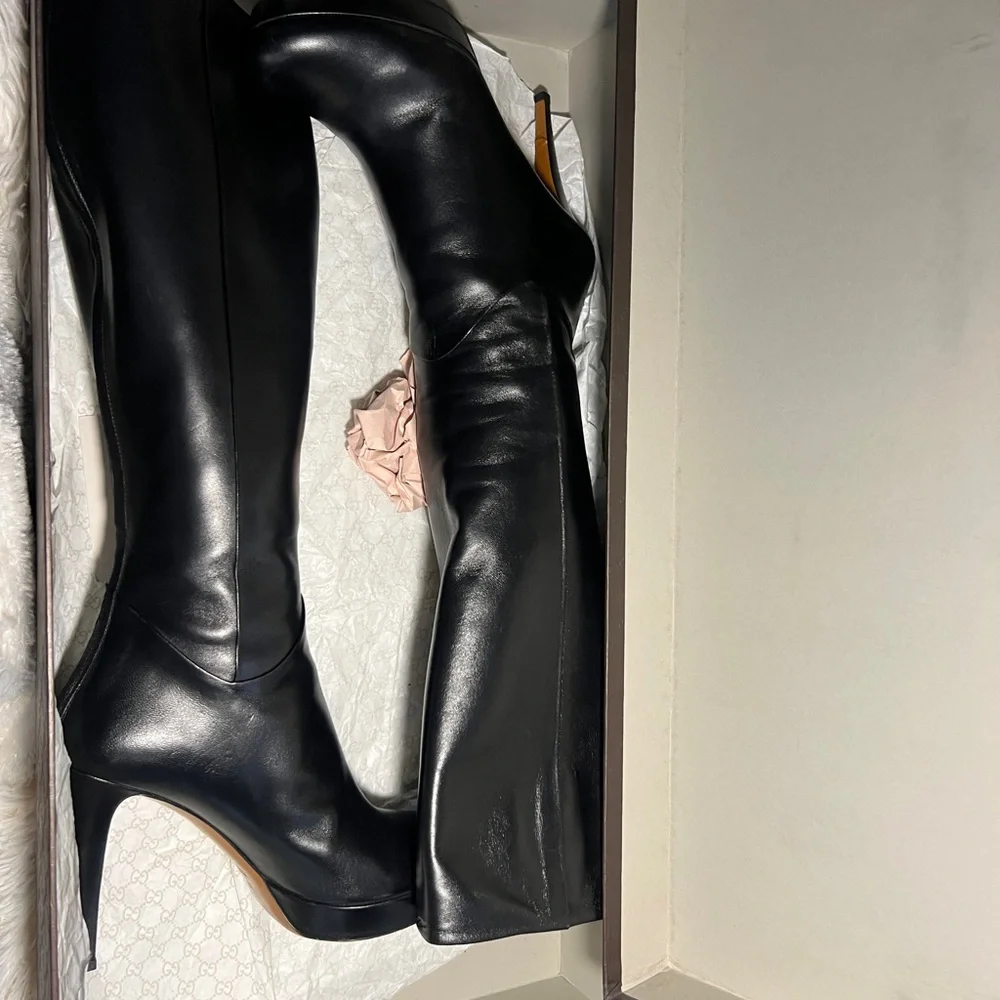 Gucci Knee High Tassel Boot EU 37  US 7Black Leather High Heel Platform - Picture 3 of 16